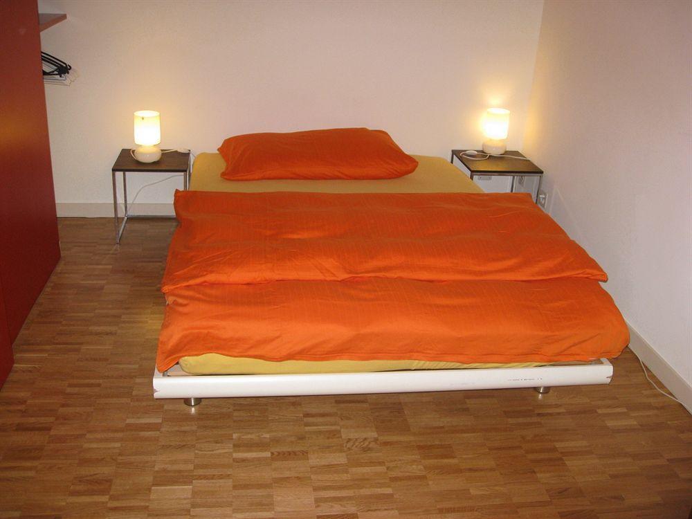 Unique Serviced Living @ Airport Line Bazylea Zewnętrze zdjęcie