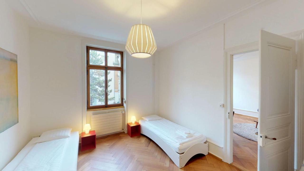 Unique Serviced Living @ Airport Line Bazylea Zewnętrze zdjęcie